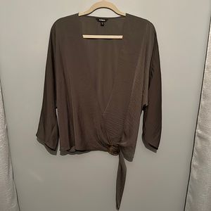XL, Express, like new, ties in the front, goes great w/ bandeau or tank under